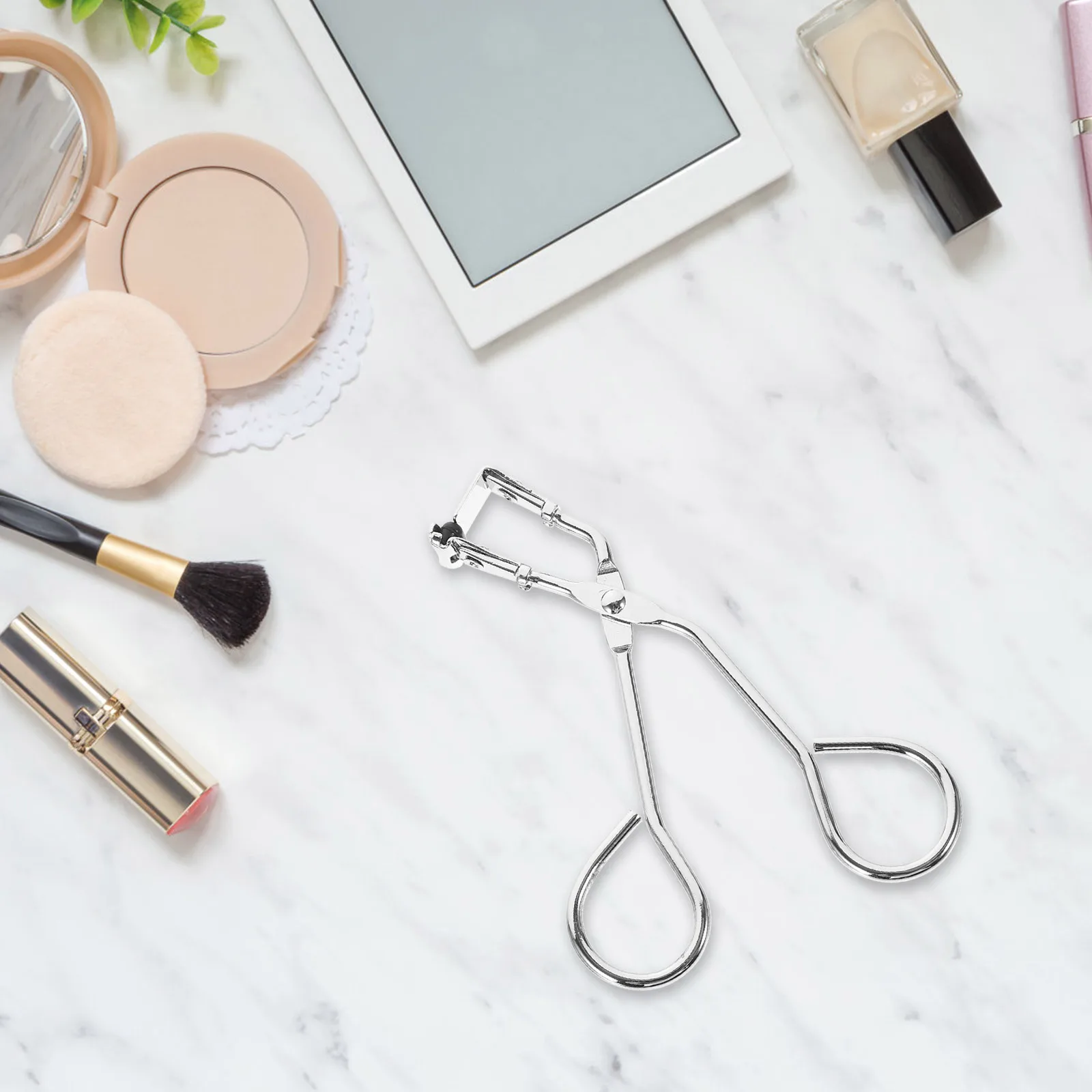 Mini piegaciglia in acciaio inossidabile Strumento per arricciare le ciglia leggero portatile per le donne Accessorio per il trucco Ciglia professionali