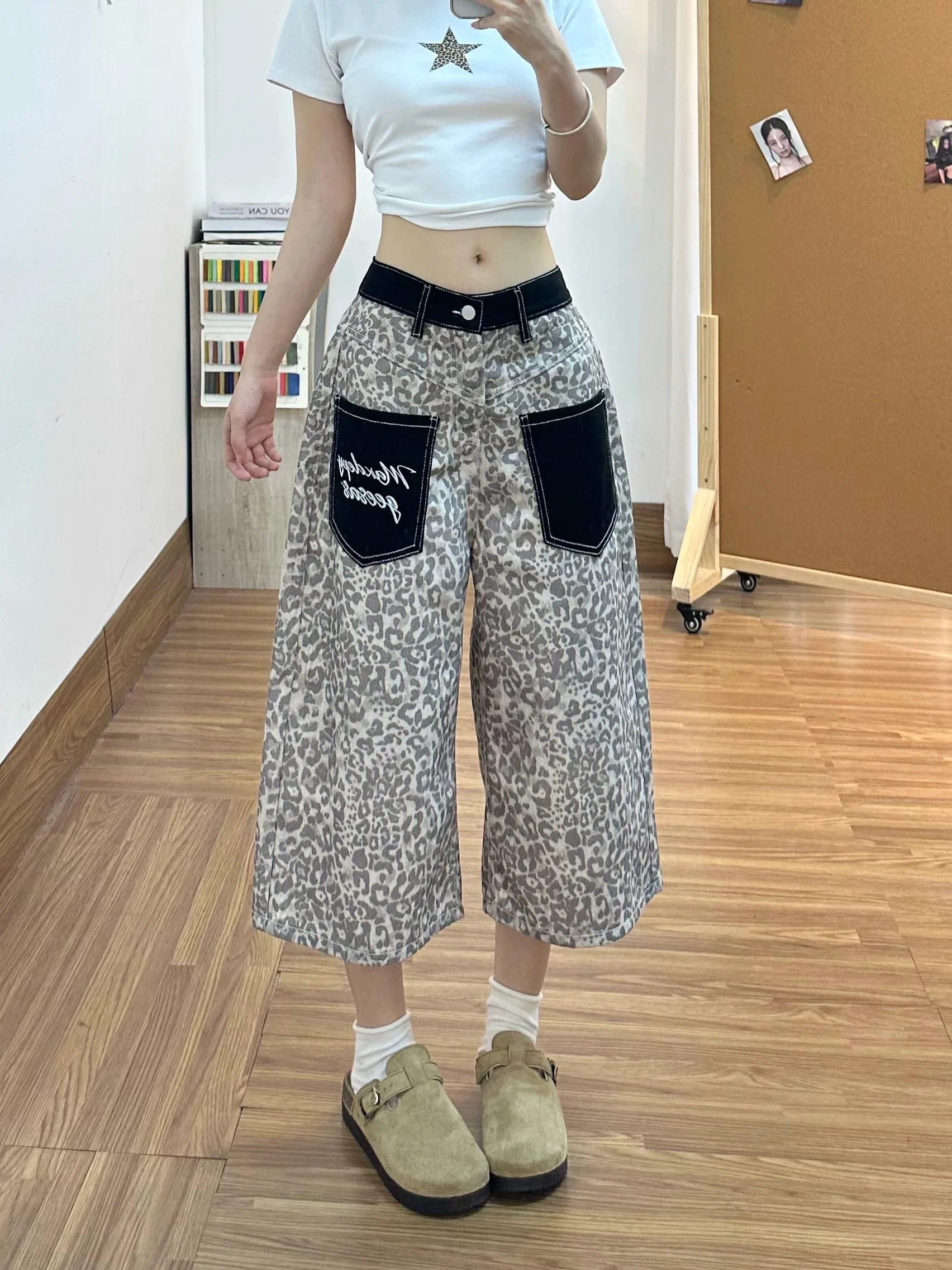 

American Style Retro Leopard Print Patchwork Pocket Denim Seven-Foot Pants Women Summer New High Street Loose Jeans Shorts