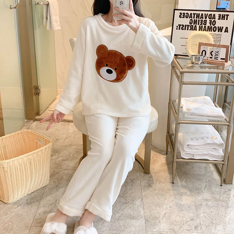 Warm Sleepwear for Winter Girl Cartoon Bear Coral Velvet Christmas Pajamas O-Neck Thickened Women Pajamas Home Wear Women Sets