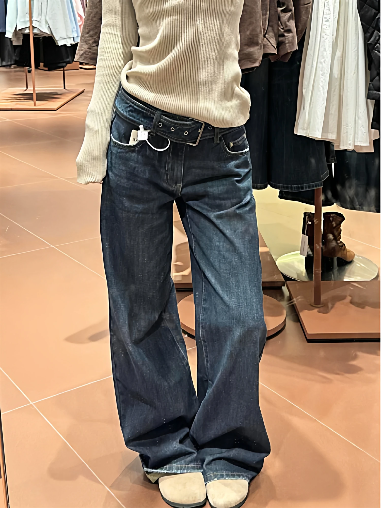 بنطلون جينز نسائي Y2K عتيق مغسول داكن كبير الحجم فضفاض عالي الخصر وواسع الساق من قماش الدنيم ملابس خروج غير رسمية على الموضة