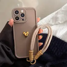 Niedliche 3D Goldene Herz-Softcase für iPhone 16 17 Pro Max 15 14 13 12 11 Pro 16E Plus mit Handgelenkschlaufe und stoßfester Hülle – Detail 5