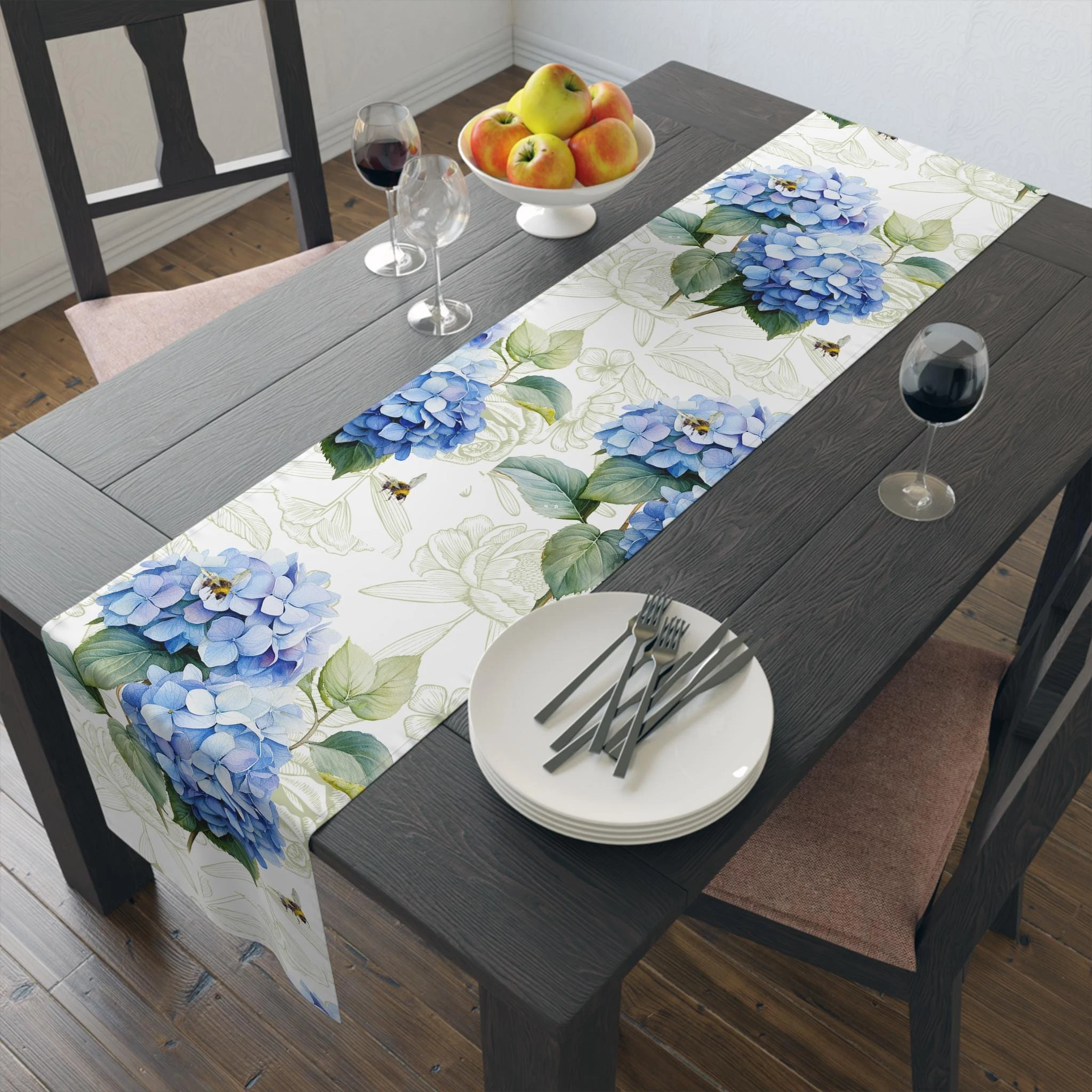 Hydrangea Floral Print Table Runner Farmhouse Cape Cod Style Kitchen Home Decor Holiday Gift