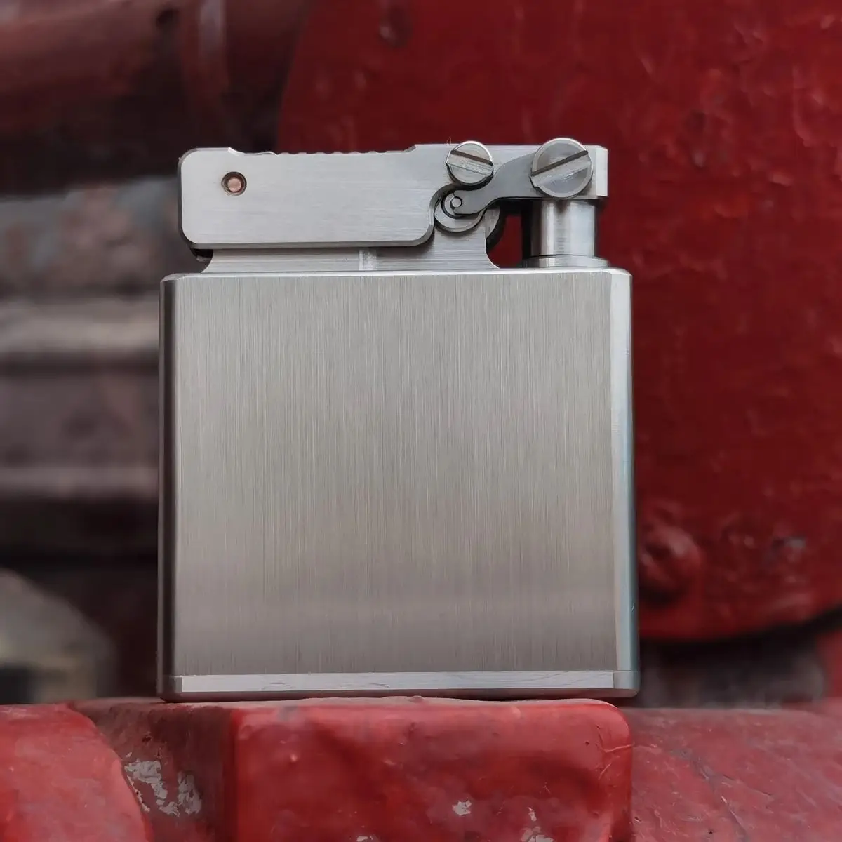 

Upscale Precision Mechanical Fuel Oil Lighters TC4 Titanium and 316 Stainless Steel Material Rare Collection Flintlock Ligh