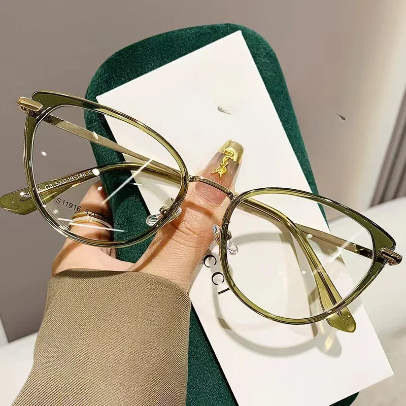 Retro-Cat-Eye-Flachlinse für Damen, modische und personalisierte Brille mit kleinem Rahmen, Anti-Blaulicht-Brille