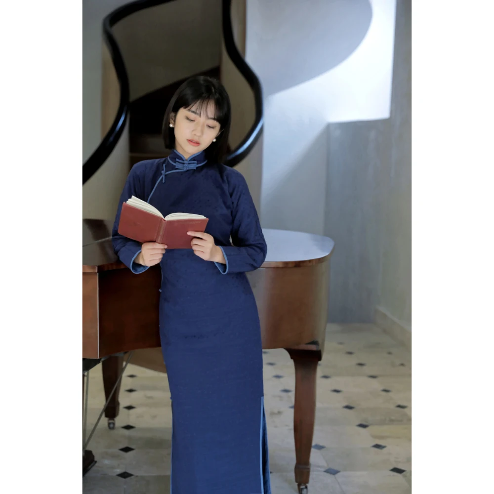 

Ретро-жакет из хлопка с длинными рукавами, синий, с цветочной вышивкой, на пуговицах, с низким разрезом, для повседневной носки, зимний, модный