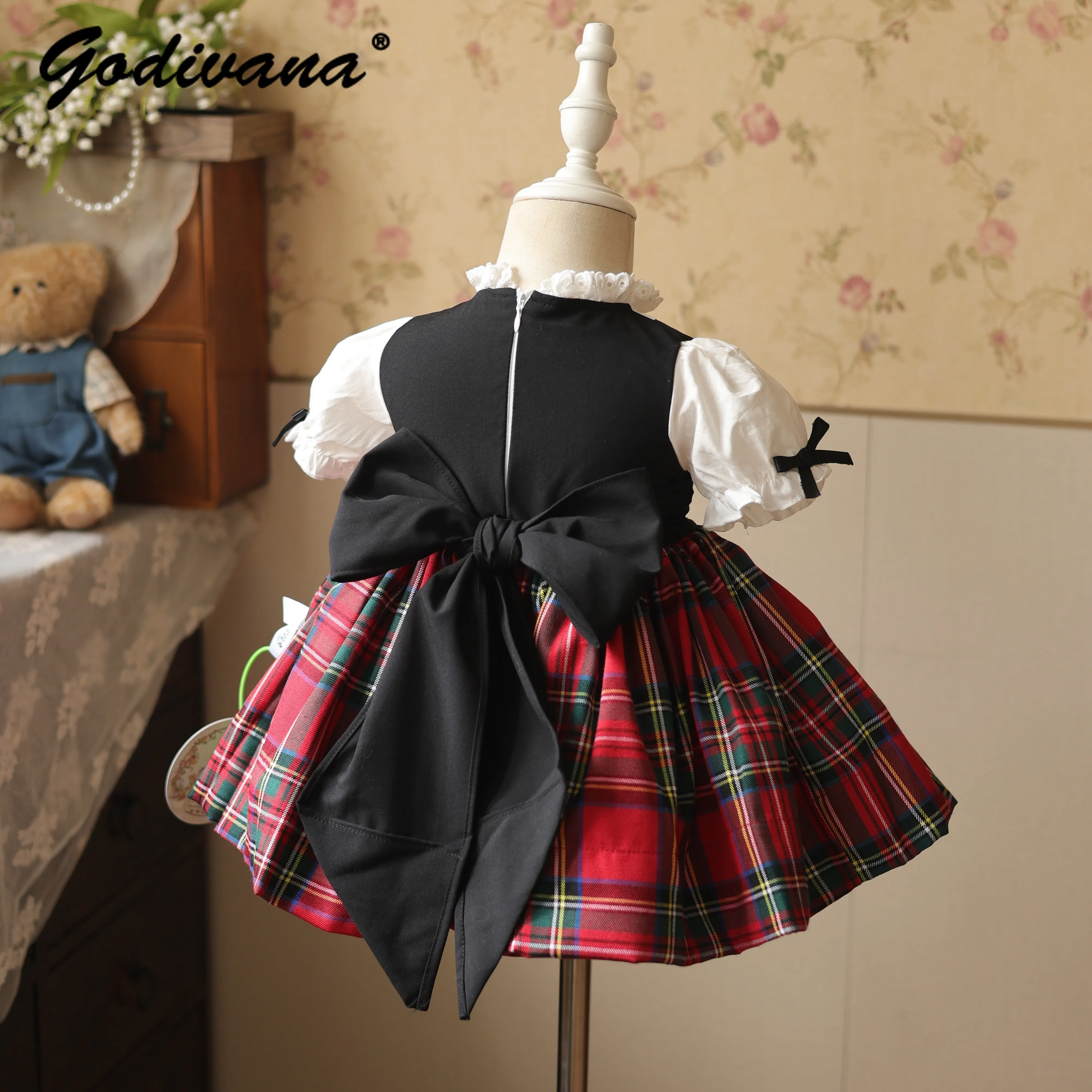 Original Cute Baby Girls Red Plaid Preppy Dress 2026 New Summer Kids Puff Sleeve Lace Bow Daily Casual Faux Two-piece Ball Gown