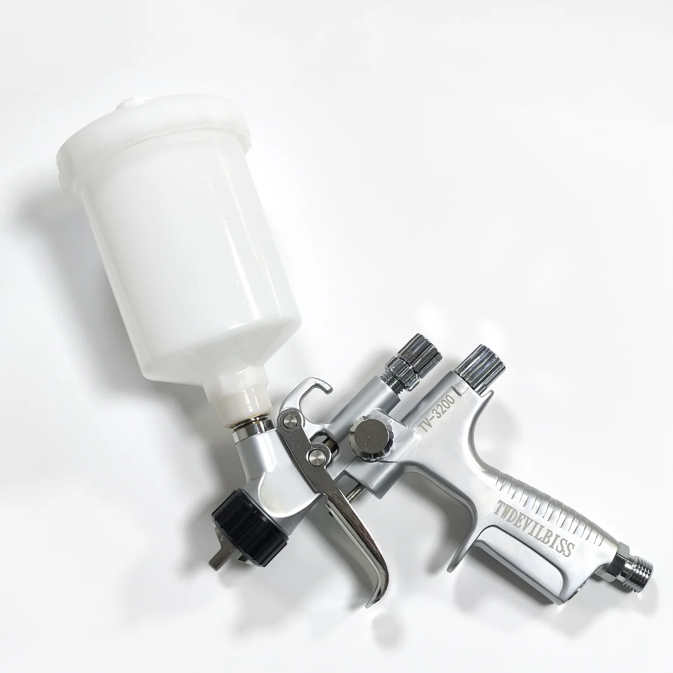 

Краскопульт HVLP TWDEVILBISS с высокой степенью распыления, сопла 0.8мм, 1.0мм, 1.2мм, с бачком 250 мл, подходит для покраски автомобилей и DIY-проектов