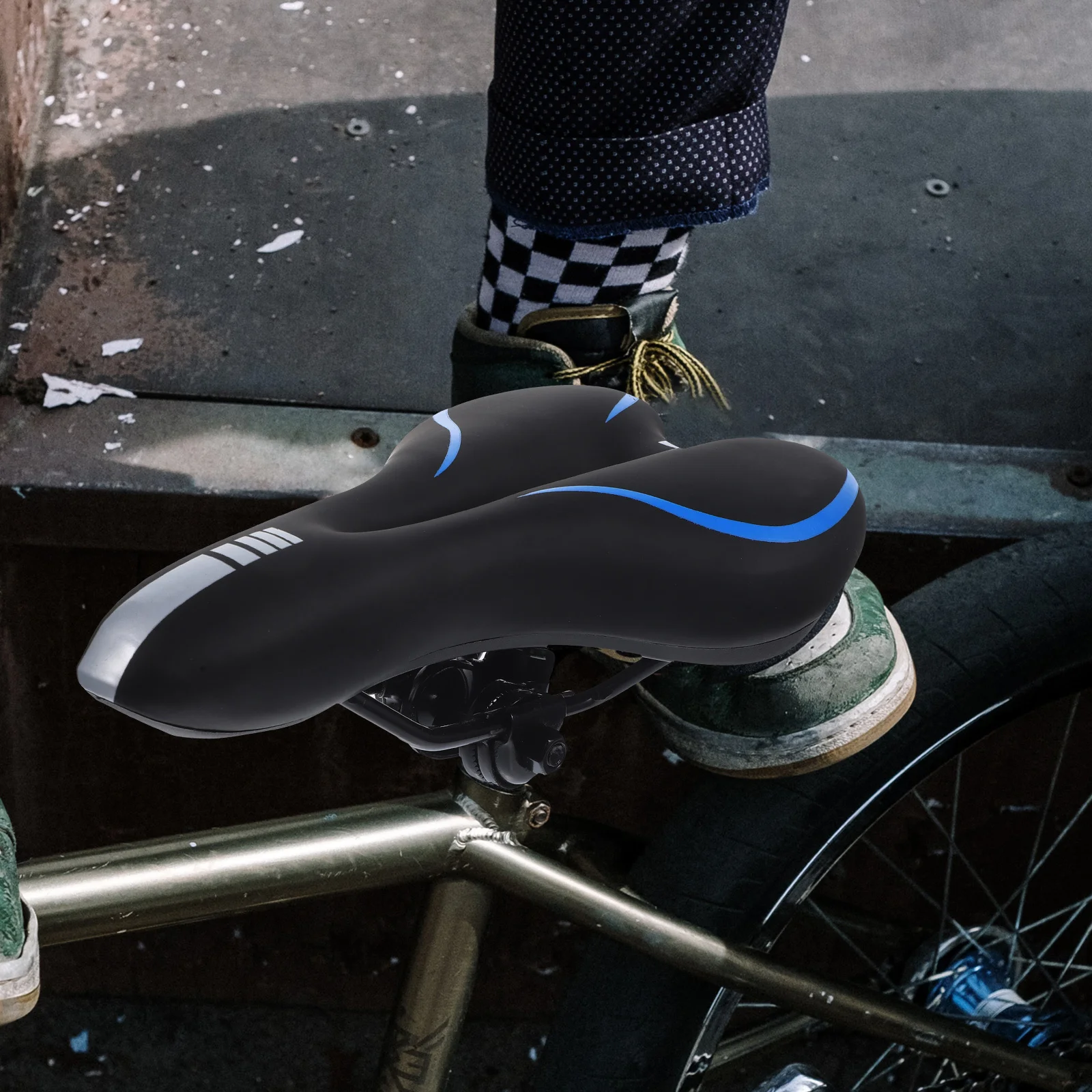 

Blue Thickened Silicone Bike Saddle Comfortable Shockproof Pad Road Cycling Seat Reflective Safety Cushion