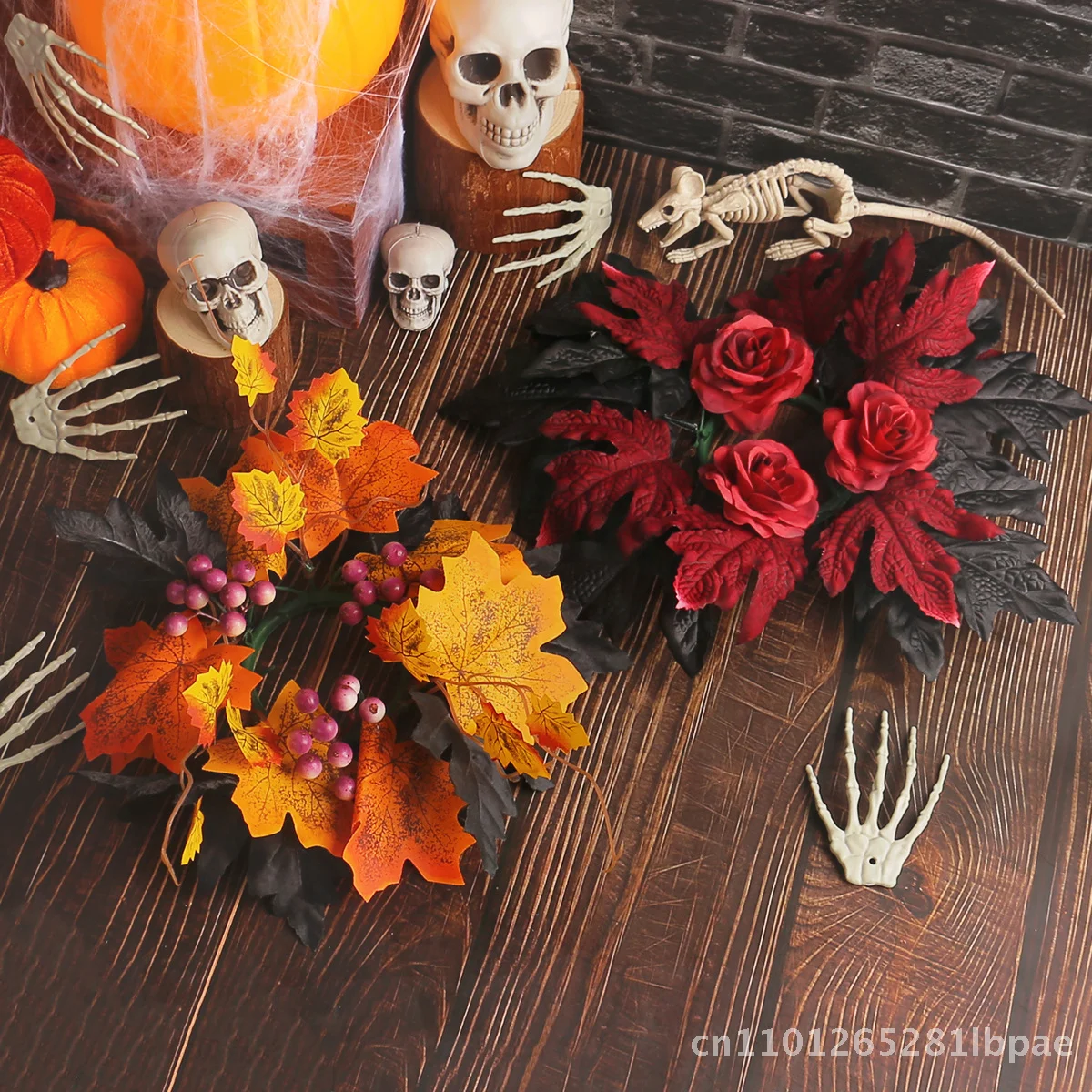 

Halloween Maple Rose Candle Wreath Decorative Ring Black And Yellow Plastic Candlestick for Desktop Party Ornaments