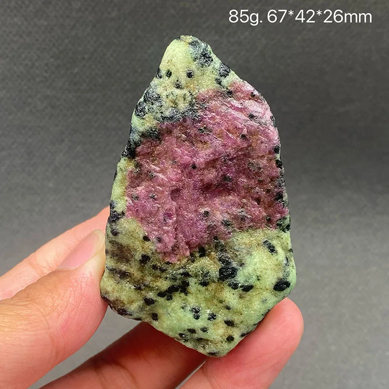 100%  Natural  Epidote and ruby Mineral Specimens Stones and Crystals