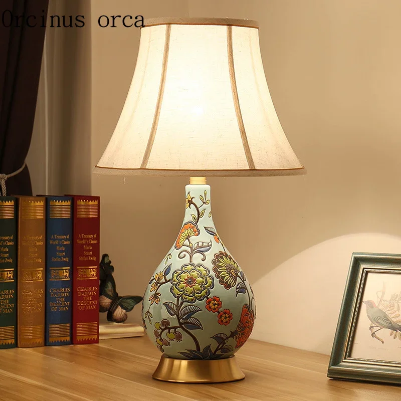 New Chinese classical flower bird pottery table lamp bedroom bedside lamp American garden desk lamp free shipping