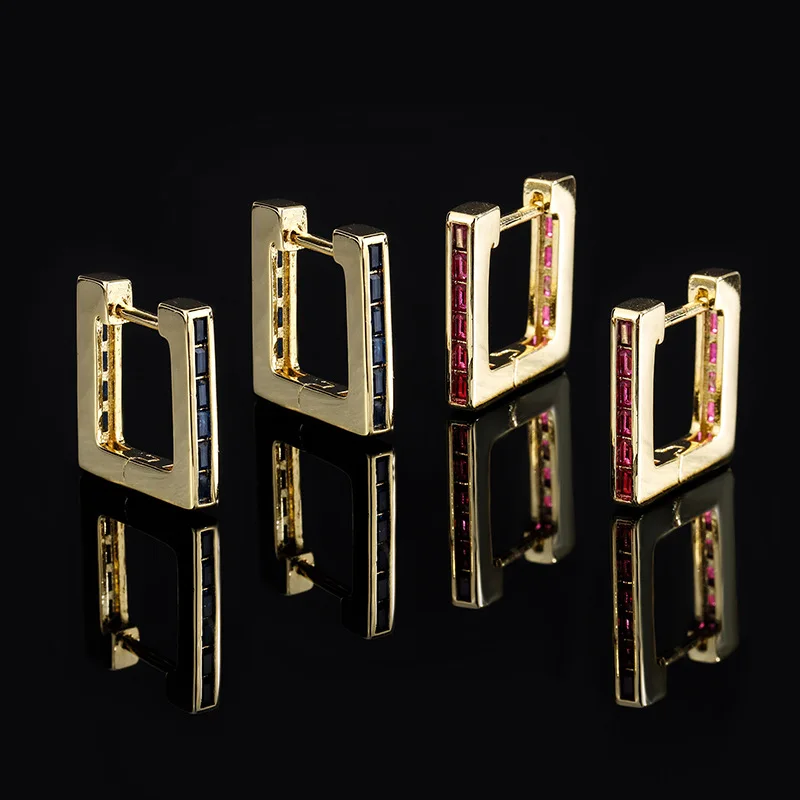 

European and American Fashion Exquisite Square Earrings Simple Elegant Commuter Earrings Gold High-end Sense Studs