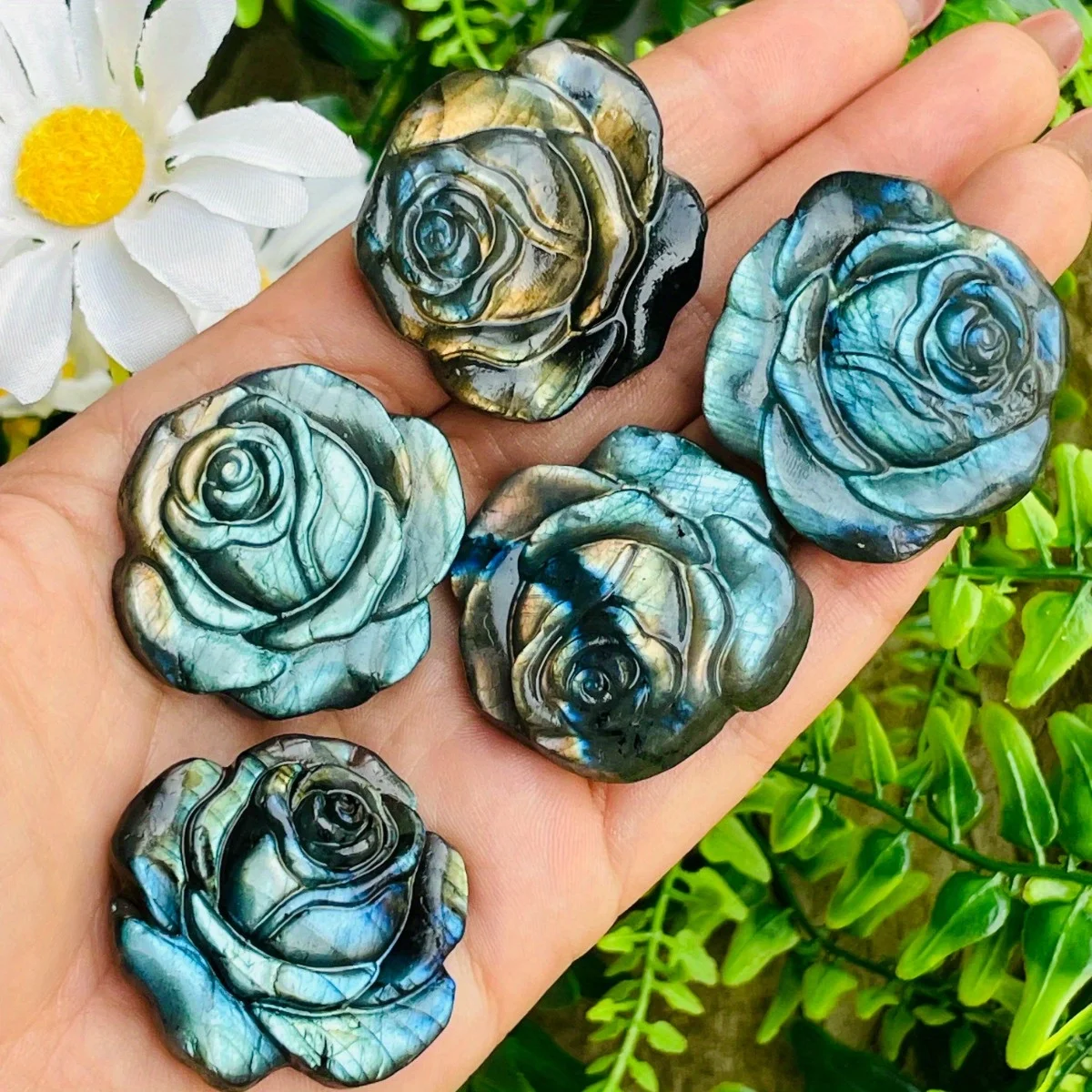 1 piece of timeless Labrador rose carving,adorned with crystal flowers,suitable for auras,perfect for Christmas,Halloween,Easter