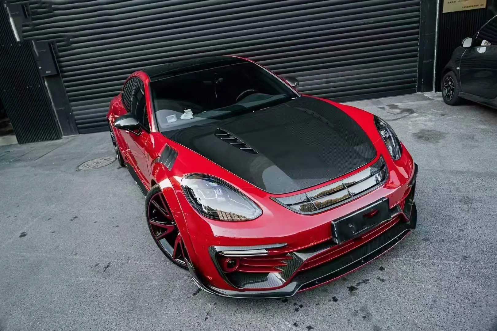 

Tom AutoMansory Style Dry Carbon Fiber Engine Lid for Panamera 2017-2022 Dry Carbon Fiber Engine Cover for 971 Front Hoo
