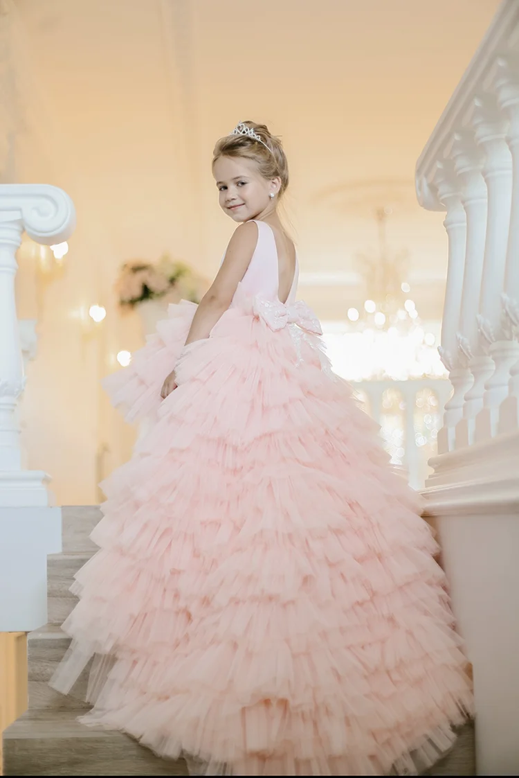 สีดําชุดสาวดอกไม้สําหรับงานแต่งงานTulleฉัตรเด็กวันเกิดParty Ball Gowns Puffy Elegant First Communion Dresses