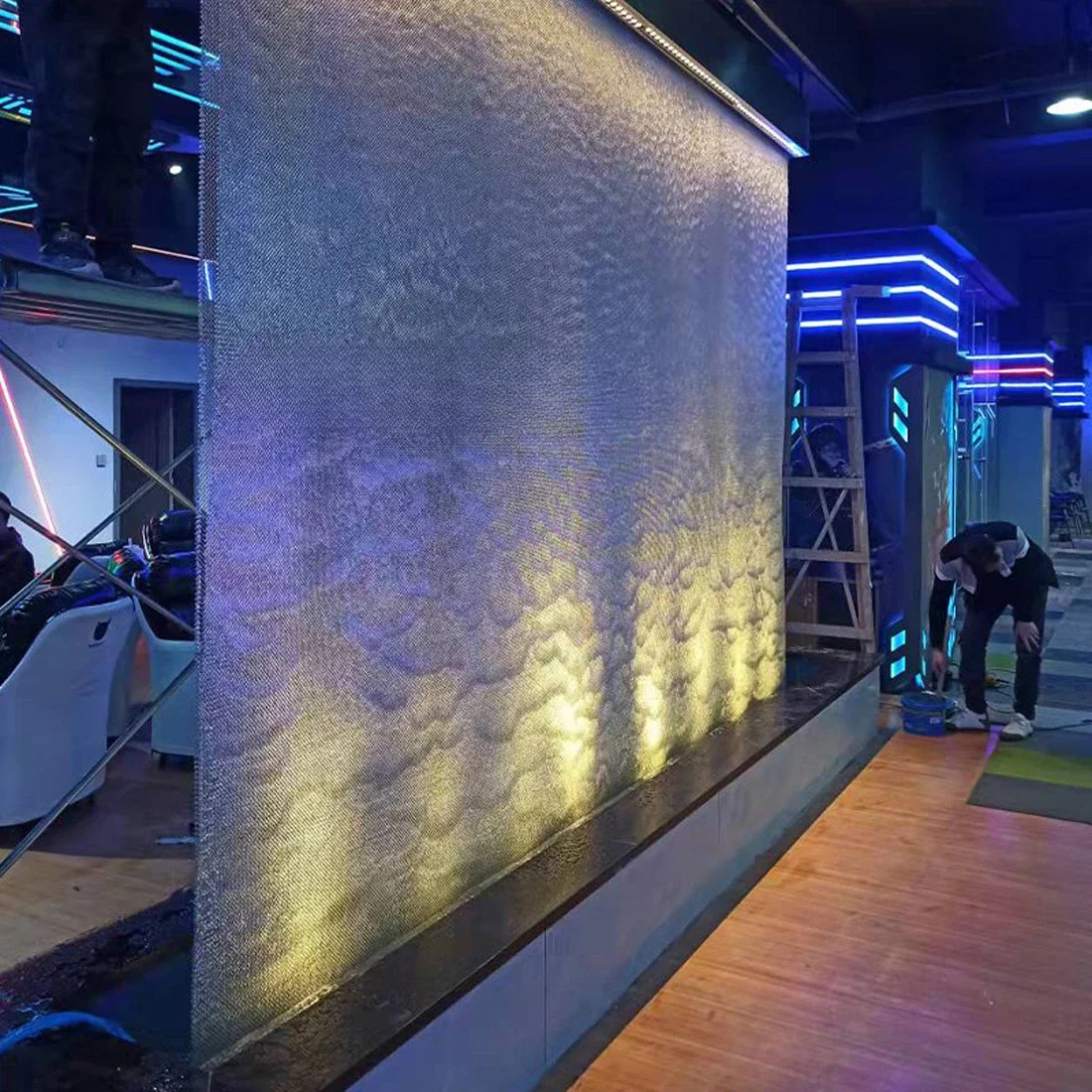 Customized large indoor partition wall of steel mesh water curtain fountain lighting water screen courtyard