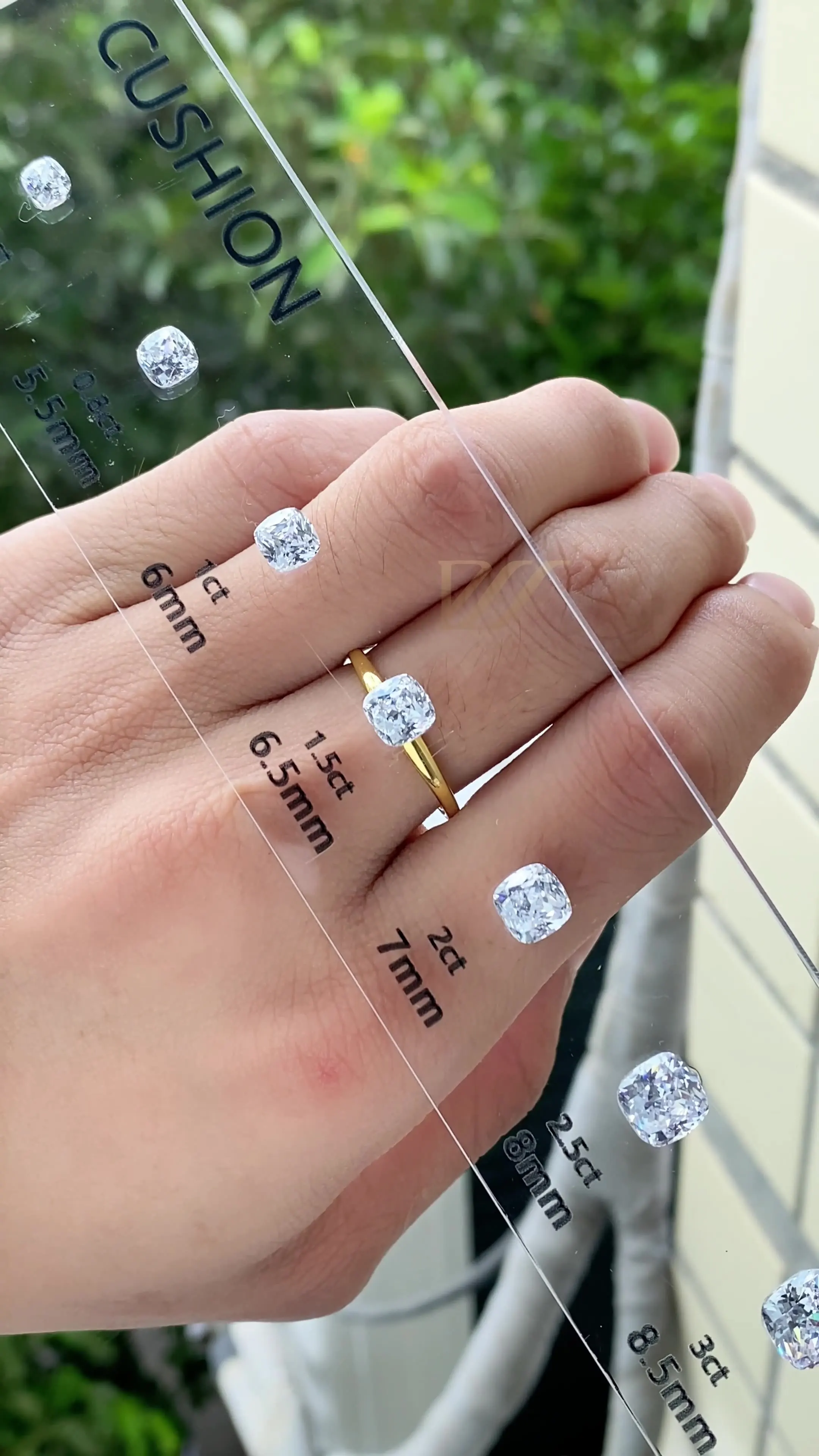 

Cubic Zirconium Gemstones Diamond Tools Size Reference Color Clarity Shape Master Stone Set for Jewelry Making