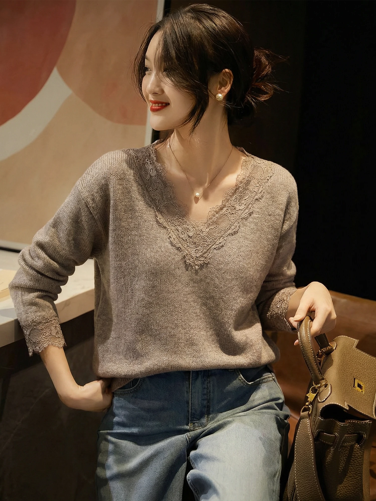 

Women's Camere Knitted V-Ne Sweater Mid-Light Weight Long Sve Casual Sle Regular Fit Lace Design Top for Spring Autumn