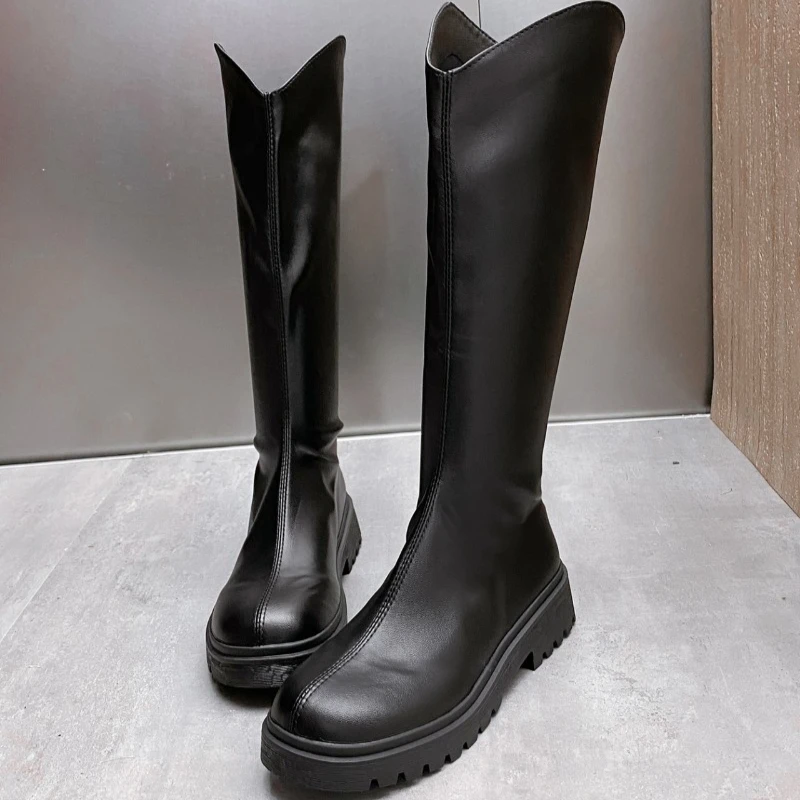 Otoño nuevo tamaño grande francés Retro nicho moda temperamento versátil cómodo suela suave botas largas de tacón grueso 2025