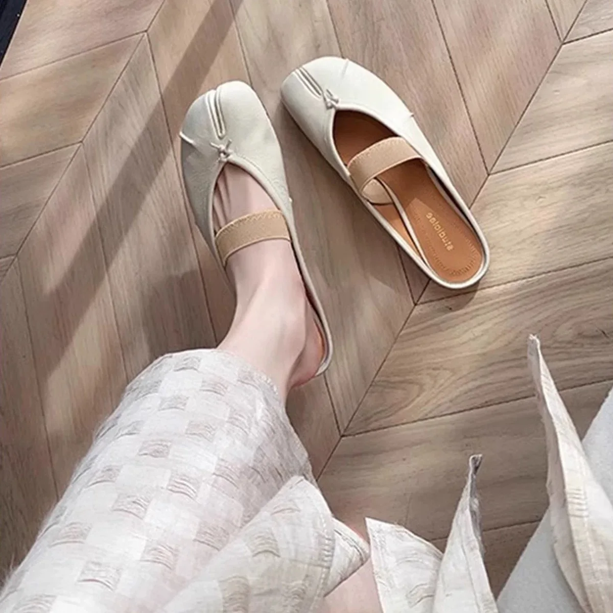 Retro Round Split Toe Flat sneaker designer shoes Women Casual Loafer Soft Moccasin Fashion Tabi Ninja Mary Jane ballet shoes