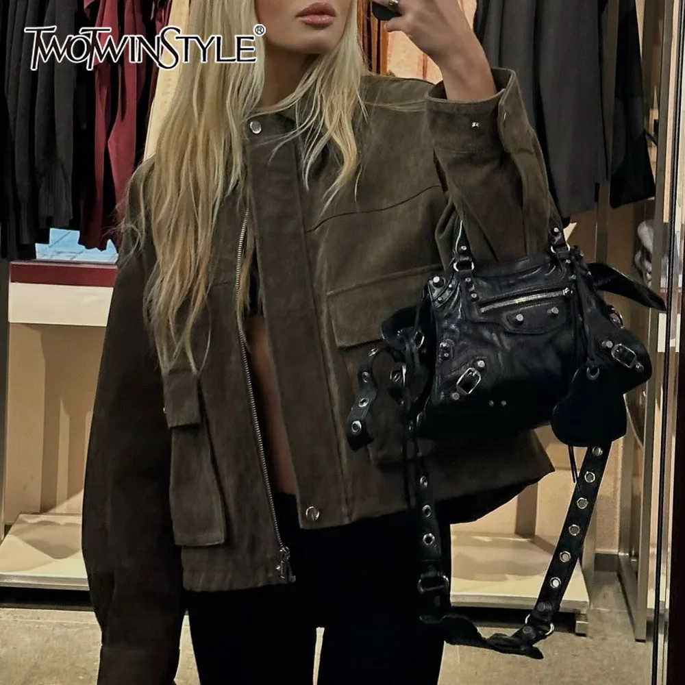 

TWOTWINSTYLE уличная одежда во французском стиле ретро куртки для женщин с лацканами и длинными рукавами с наклонными карманами повседневные модные пальто женские модные