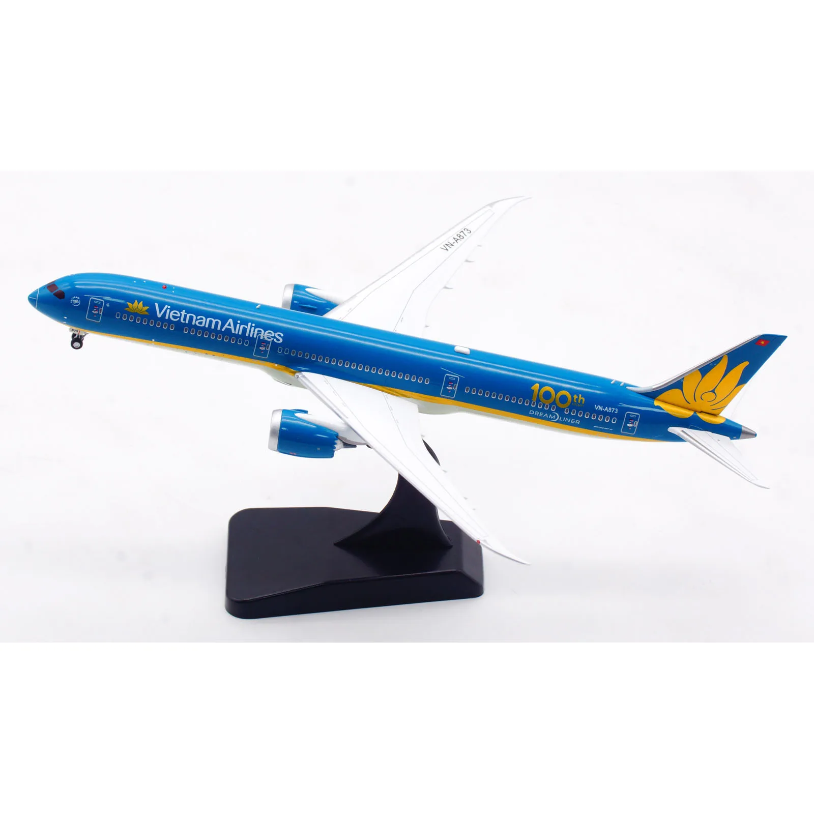 AV4232 Alloy Collectible Plane Gift Aviation 1:400 Vietnam Airlines 