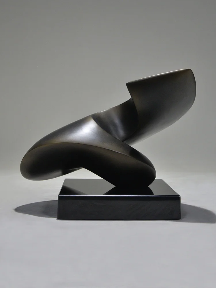 Abstract sculpture works of art. Hotel villa model room simple modern home accessories.