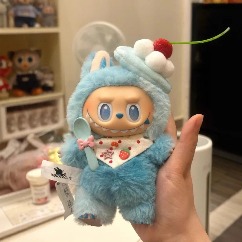 Para LABUBU3 generación Rabub Front ropa de vinilo de alta energía caja ciega de felpa lindo helado de fresa ropa de bebé regalo de moda