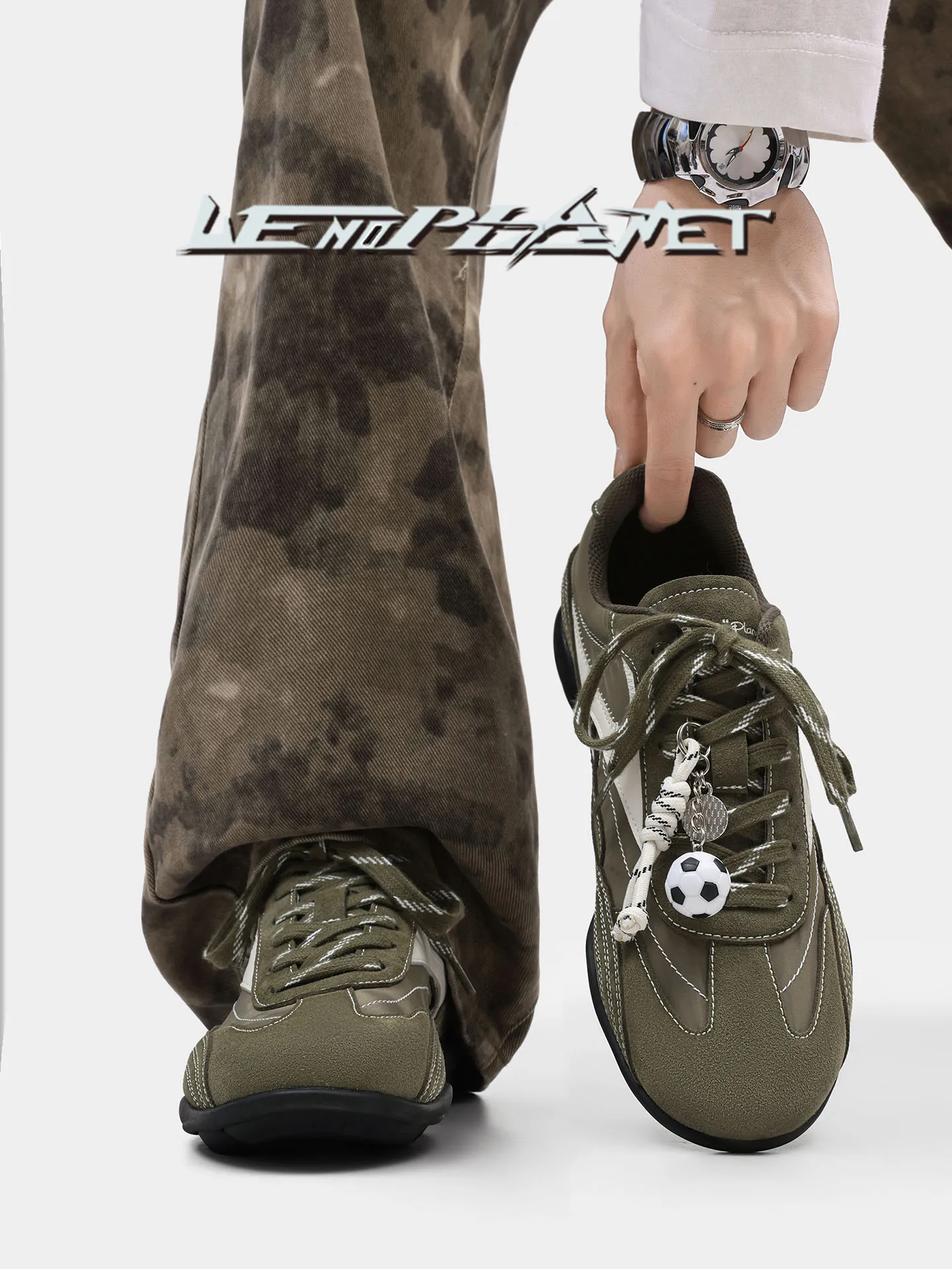 UENO PLANET 2026 New Football Racing Shoes Unisex Retro Sports Agan Shoes Trendy Train Shoes Casual Cloth Upper Summer