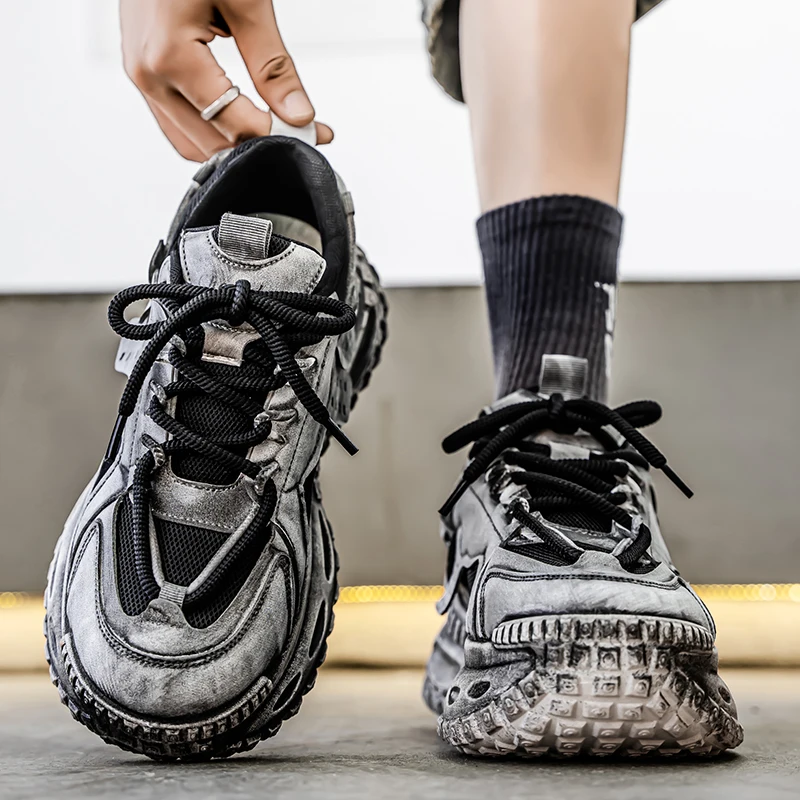 

2025 new men's shoes autumn thick soled skateboard shoes versatile casual shoes trendy shoes Korean version retro sports board s