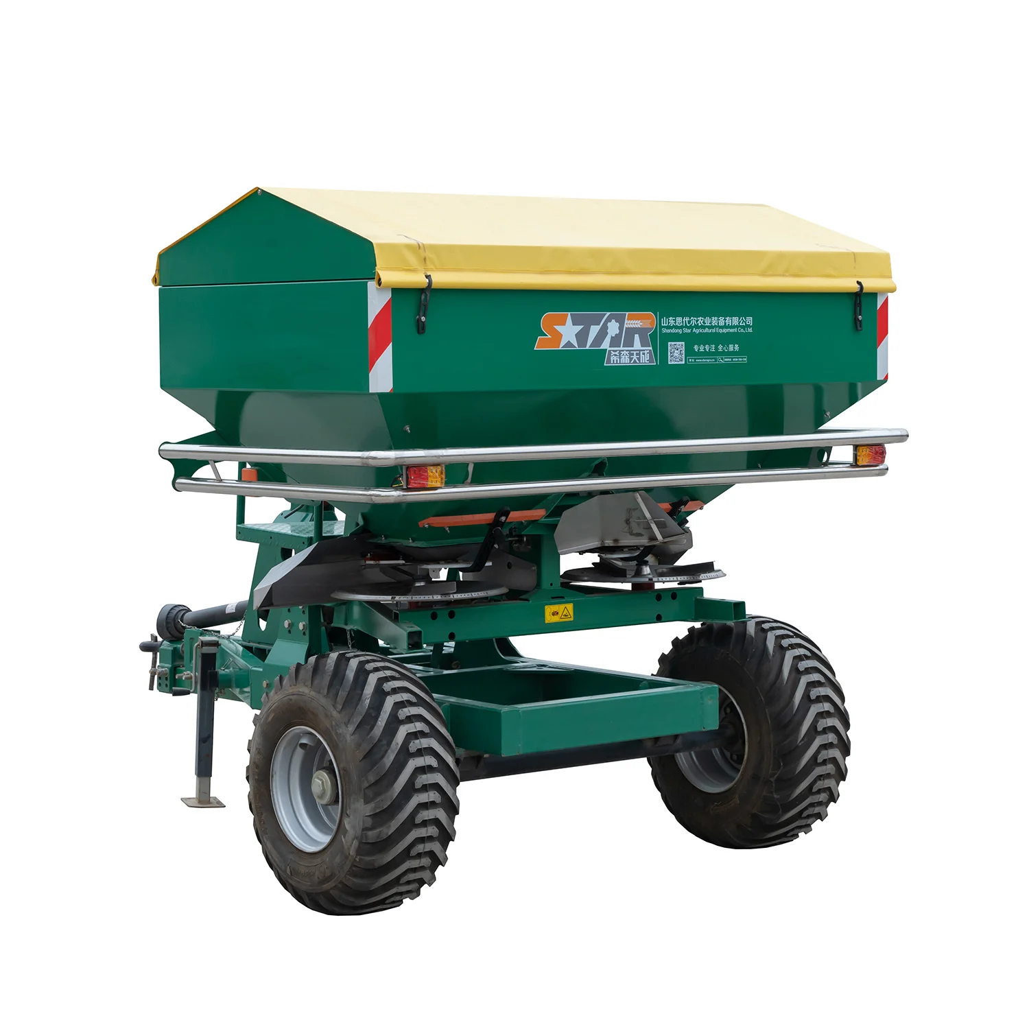 

Commercial Grade Spreader for Tractors with Wide Coverage Range
