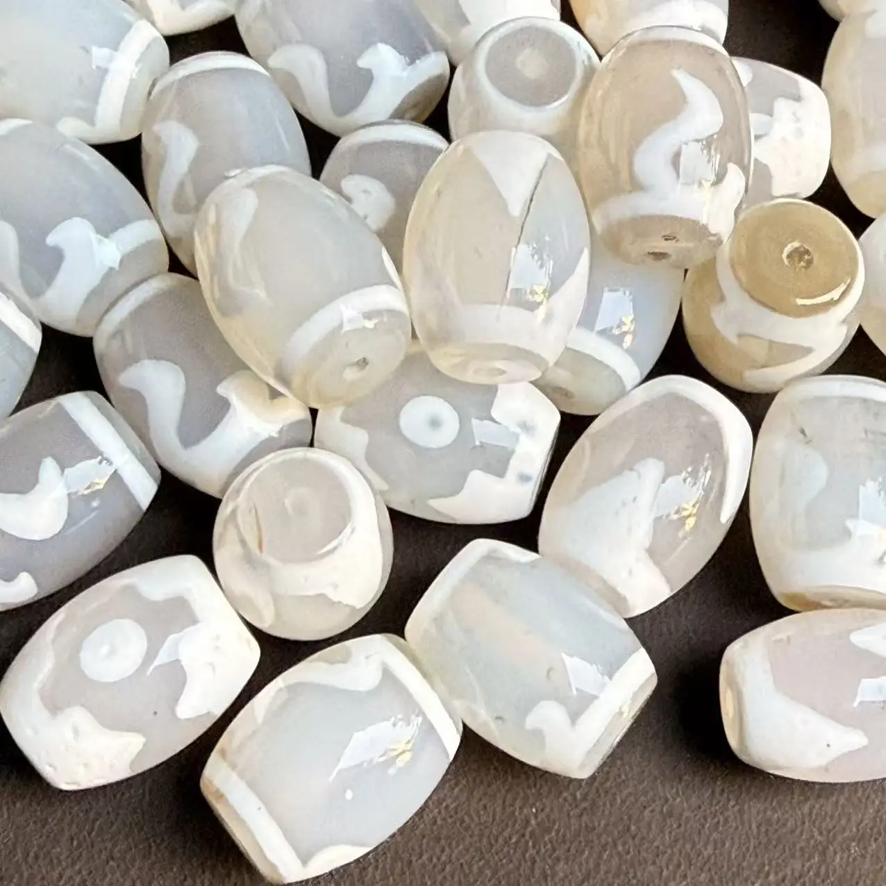 30pcs/lot White Color Different Totems dzi beads for Jewelry making