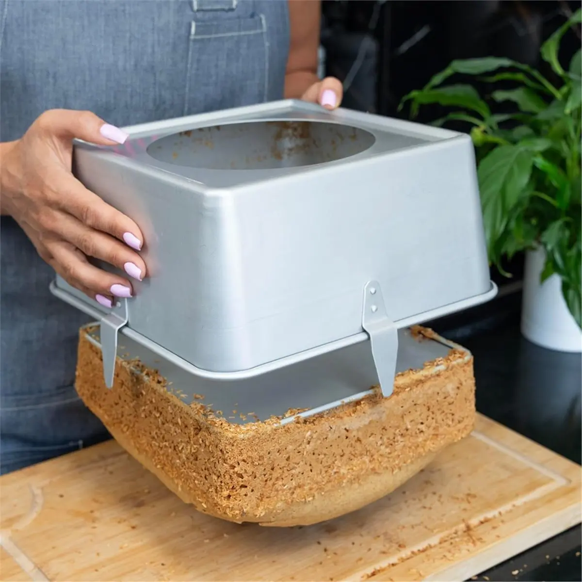 

Форма для торта с квадратной трубкой, емкость 28 чашек для 18 рецептов чашек, 10-дюймовая форма для торта «Ангел» из анодированного алюминия, шифон и фунт