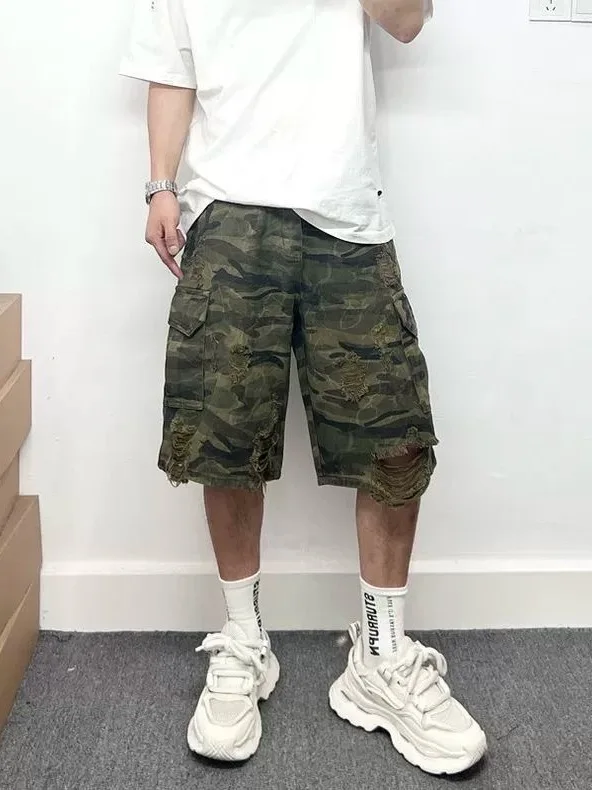 Casual Camouflage Denim Shorts for Men Summer New Loose Hole Design Trendy Brand Five-Point Mid-Pocket Workwear Style Shorts