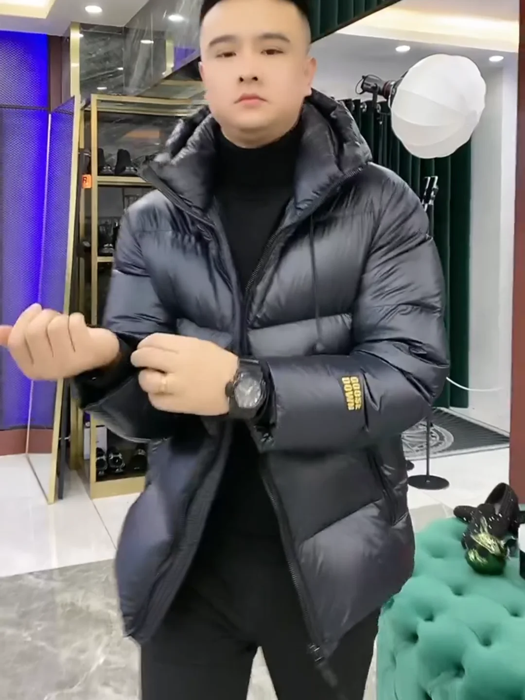 

Мужская пуховая куртка с капюшоном, осенне-зимняя коллекция, комфортная, модная, универсальная, трендовая, высокого качества, стандартный крой, на молнии