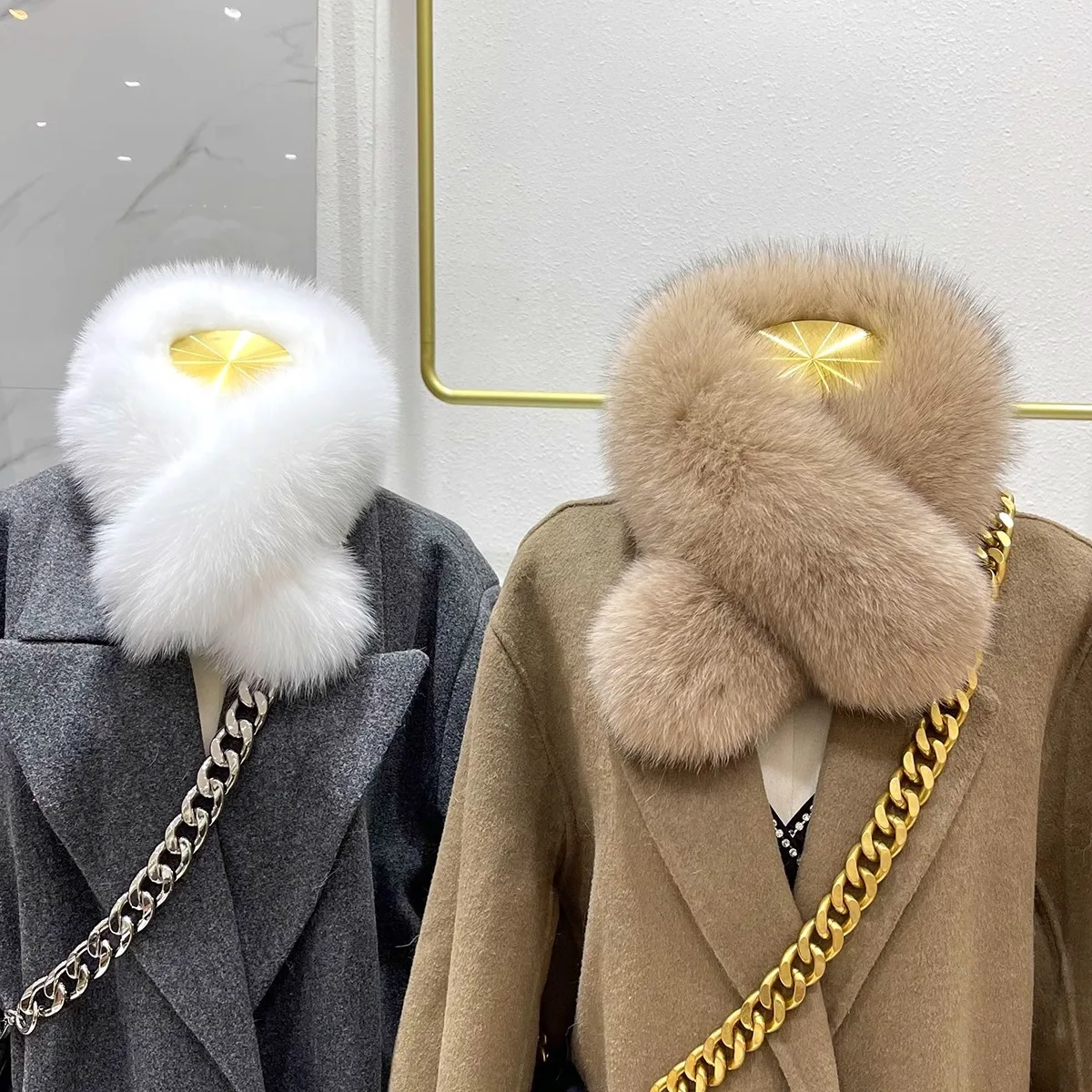 

70cm Real Fox Hair Scarf For Women Autumn-Winter All-Match Shrt Neckerchief Big Fur Ball Fur Magnet Buckle Fur Neck Temperament