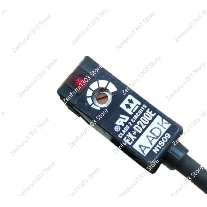 

Ultra-miniature photoelectric sensor EX-D200E Amplifier built in Detection distance 200mm Diffuse - reflection new original