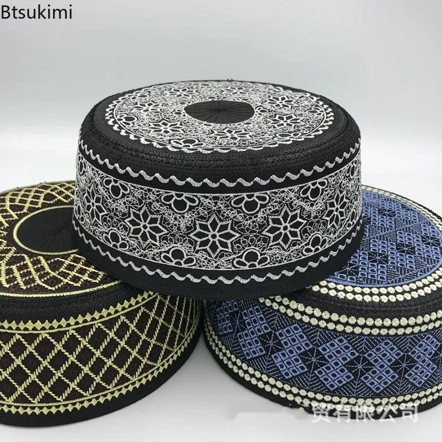 새로운 무슬림 남성 기도 모자 통기성 헤드웨어 쿠피 모자 남성 이슬람 스컬 캡 라마단 이드 선물 민족 스타일 자수 남성 모자