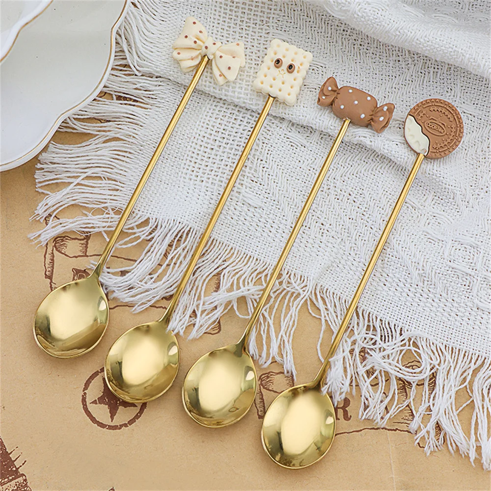 Ice Cream Spoon Cute Crown Mixing Spoon Fruit Golden Spoon Tableware Table Decoration Dessert Spoon Lovely 1 /4 Piece Spoon