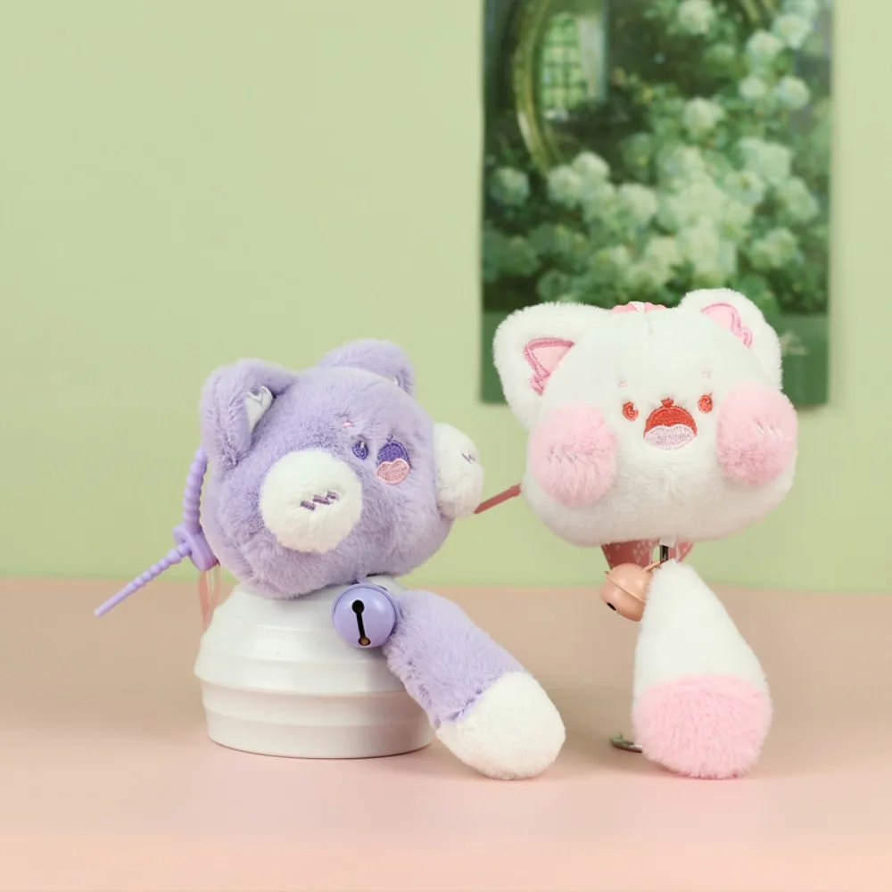 Moda longa cauda gato de pelúcia chaveiro com sino pp algodão gato de pelúcia chaveiro dos desenhos animados adorável gato de pelúcia boneca pingente casal presente
