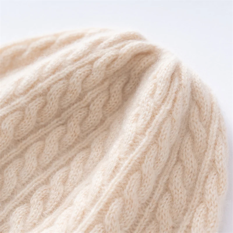 2025 Winter New Women's 100% Cashmere Knitted beanie Jacquard Ribbed Outdoor Thickened Warm Windproof Hat 2 Color