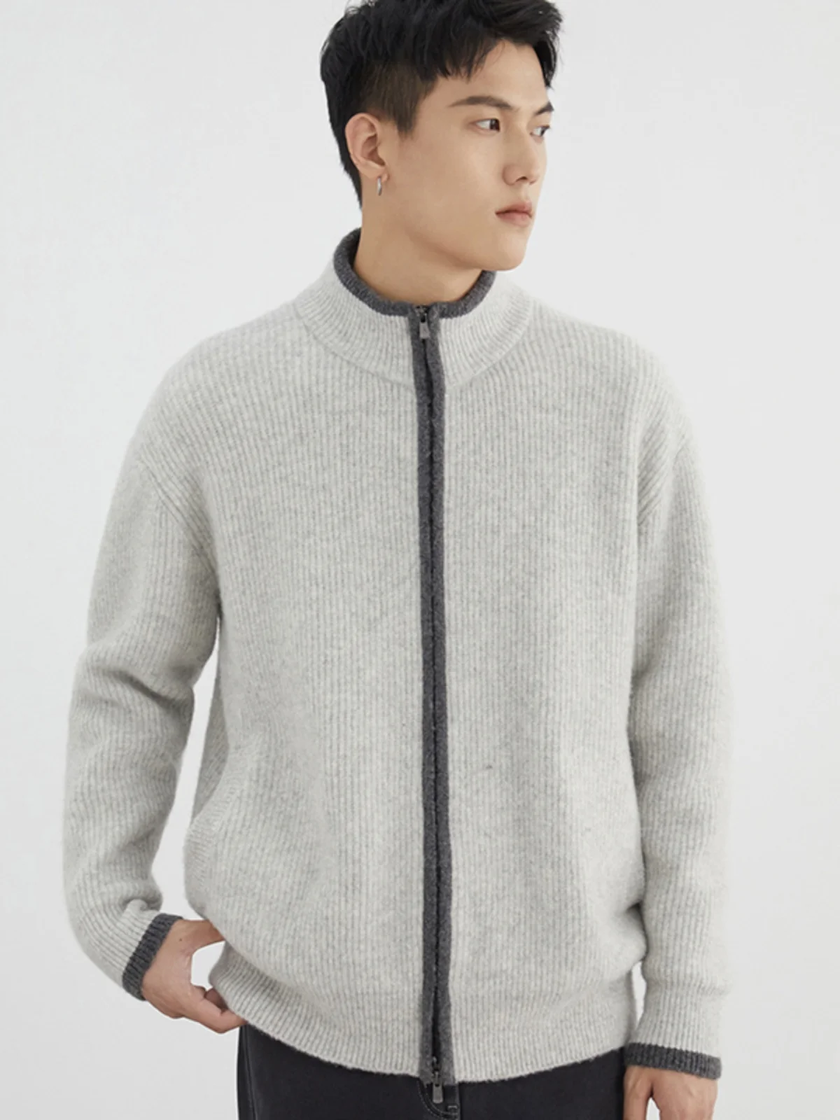 

Мужской кардиган на молнии, повседневная верхняя одежда, модный вязаный свитер с длинными рукавами, зимняя модная молодежная модель Vitali, однотонный