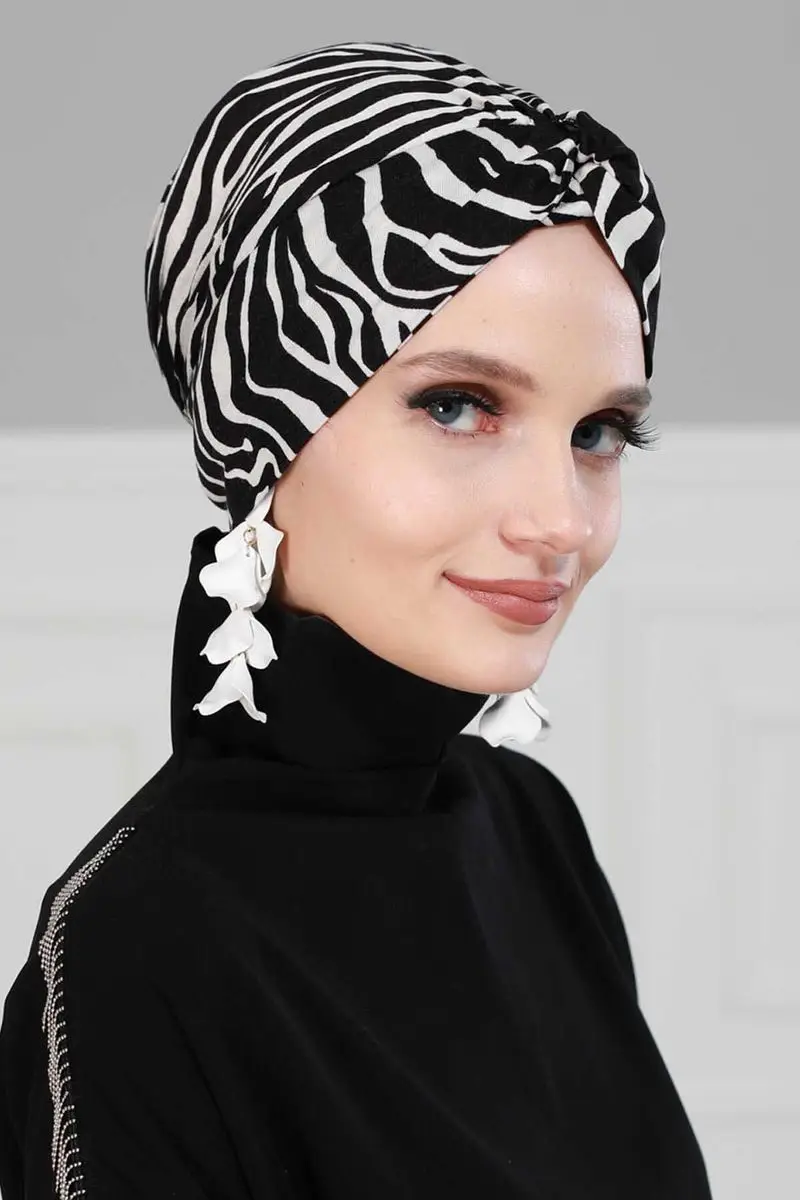 Mihrace Penye Bone Zebra Patroon