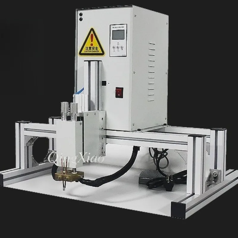 Gantry Spot Welder Special Foot Operated Pneumatic Spot Welding Equipment For Metal Sheet Connection Metal Fabrication Work