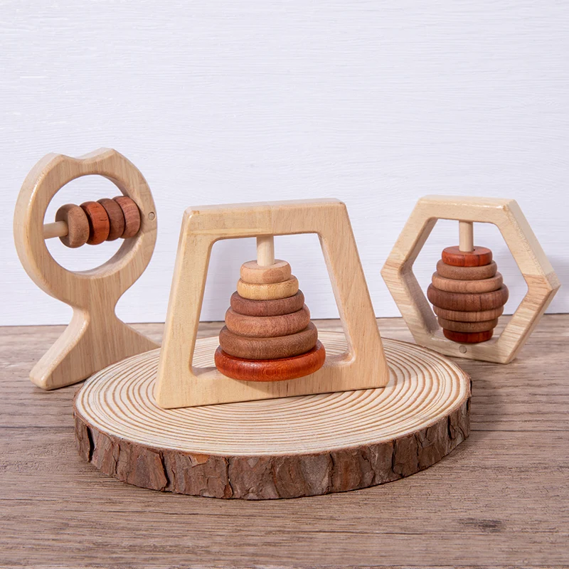 Conjunto de brinquedos para bebês de madeira com vários designs como chocalhos e cordas de contas Super divertido para bebês agarrar e brincar com