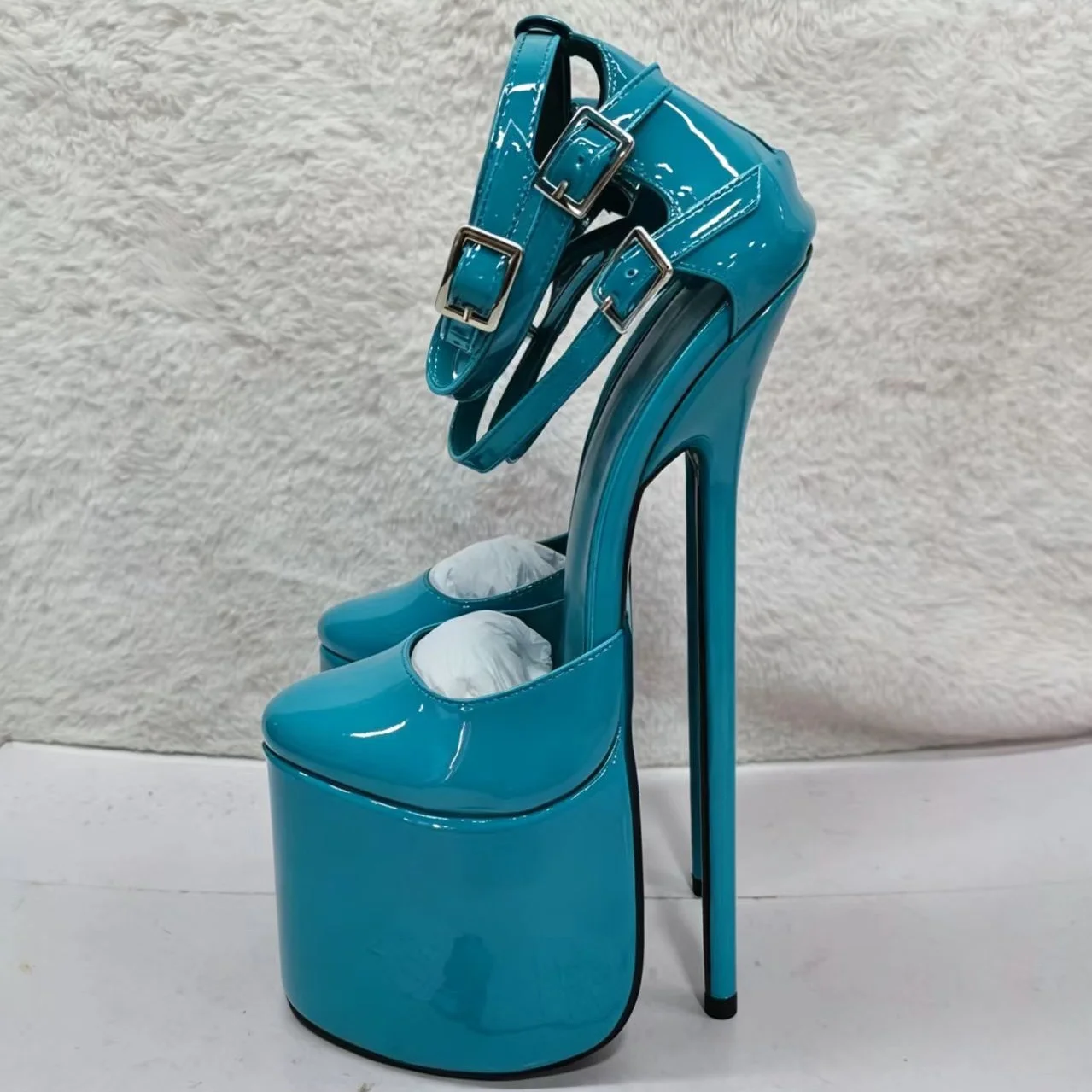 

Green Buckle Hollow Platform Pumps Thin High Heel Fashionable Cool Sexy Summer Casual Big Size Woman Shoes Zapatillauckle