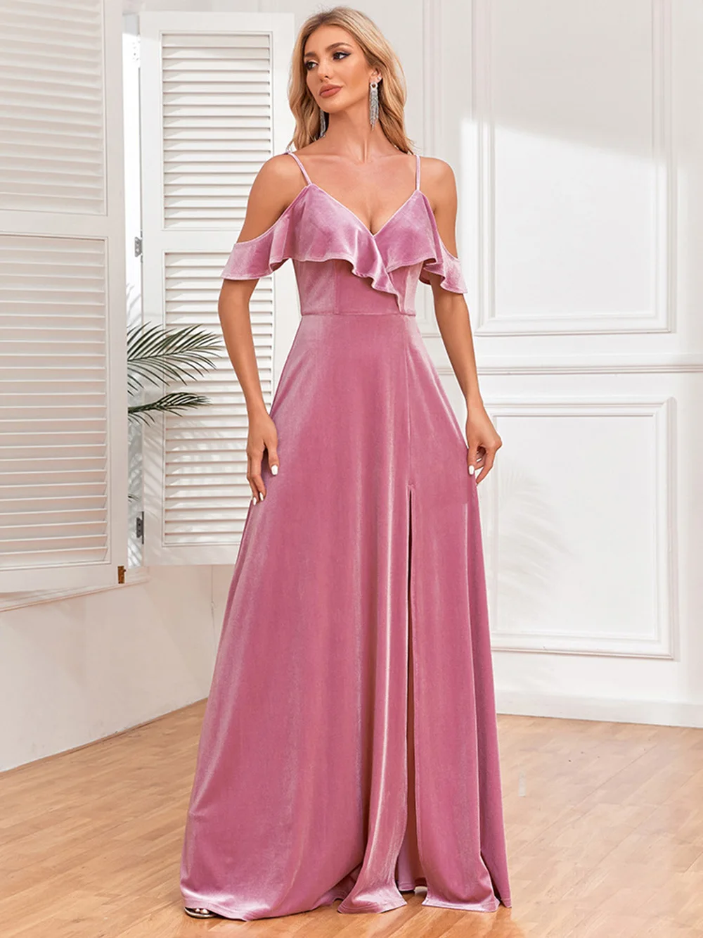 

Elegant Pink Velvet Evening Dress Women's Ruffles Off Shoulder Sling Prom Gown Slim Fit High Forked A-Line Sisters Party Vestido