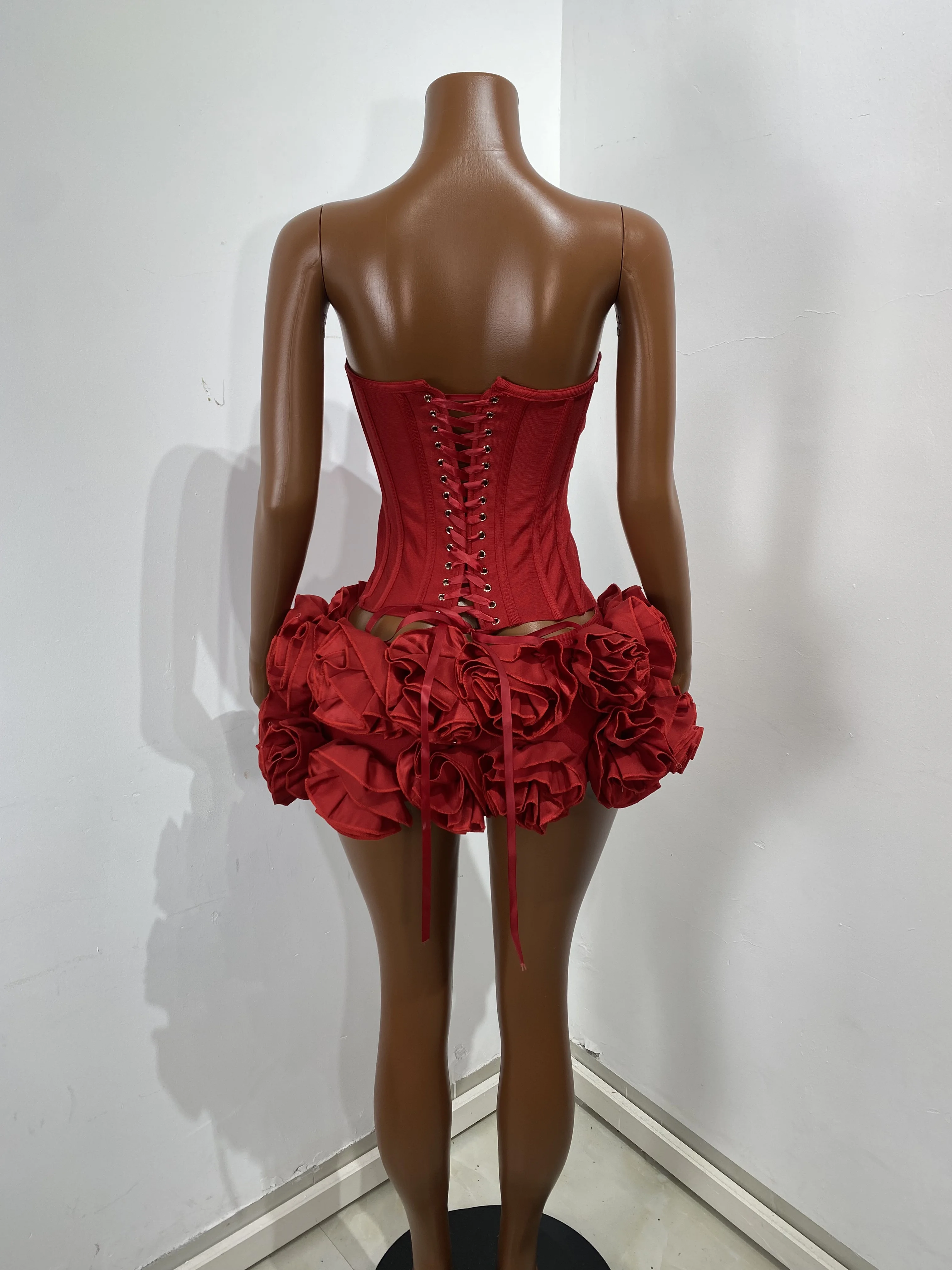 المرأة مثير حمالة عارية الذراعين زهرة حمراء قطعتين تنورة الصيف ضمادة مجموعة 2025 المشاهير مصمم أزياء المرأة مجموعة #6