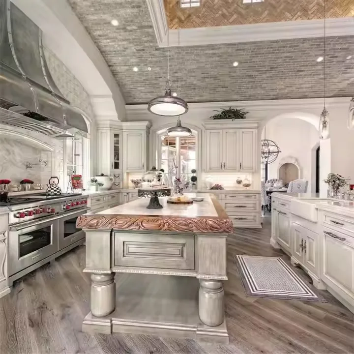 Antique Italian Style Luxury Kitchen Cabinet Hot Sale Solid Wood Island Luxury Lacquer Door Panel Laminate
