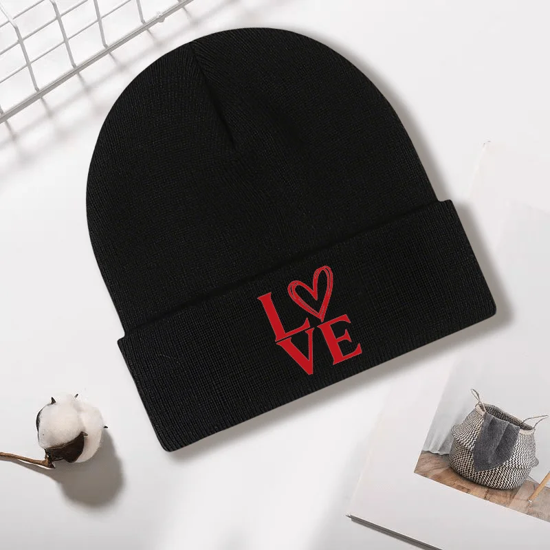 

New Design Autumn Winter Versatile LetterLOVEPrinted Warm Knitted Hat Trendy Retro Simple Unisex Beanie